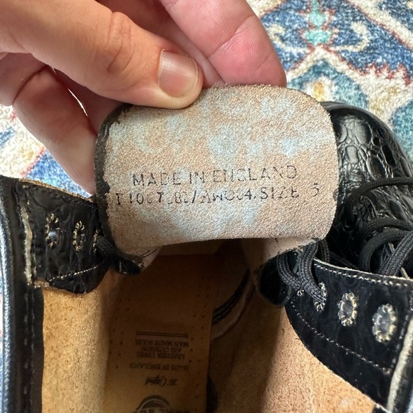 Vintage Dr. Martens England Embossed Leather Black Boots Size 5 - Picture 6 of 13